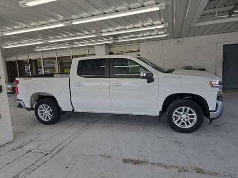 Certified 2022 Chevrolet Silverado 1500 LT image 6