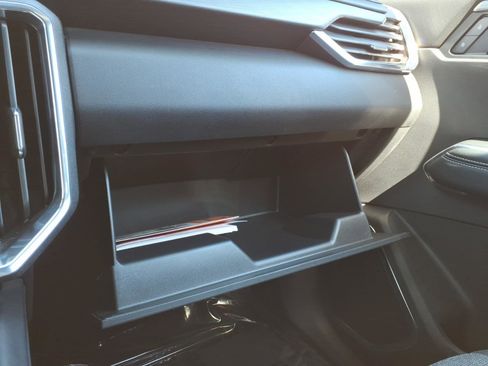Used 2025 GMC Acadia Elevation FWD image 29