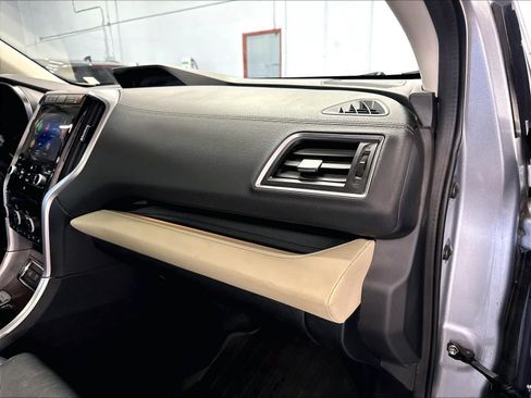 Used 2021 Subaru Ascent Touring AWD/4WD image 18