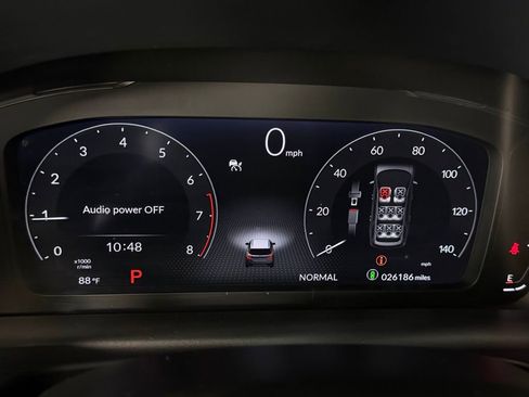 Used 2024 Honda Pilot Elite image 16