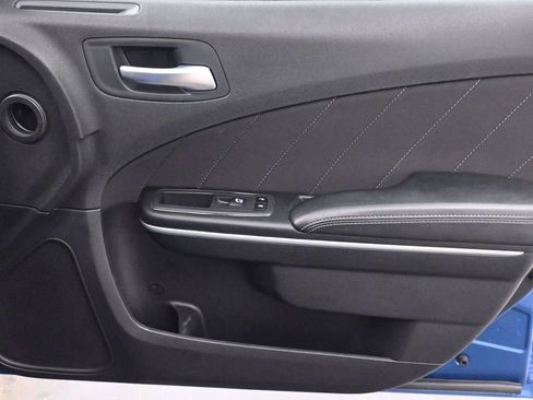 Used 2023 Dodge Charger SXT RWD image 21