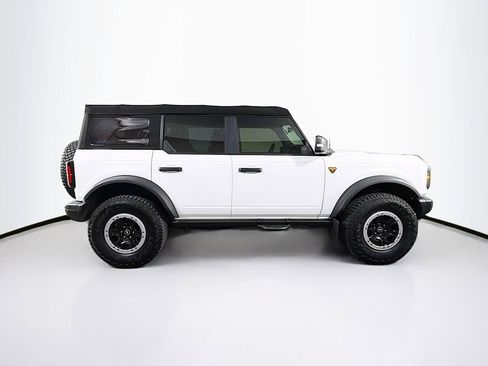 Used 2023 Ford Bronco Badlands image 8