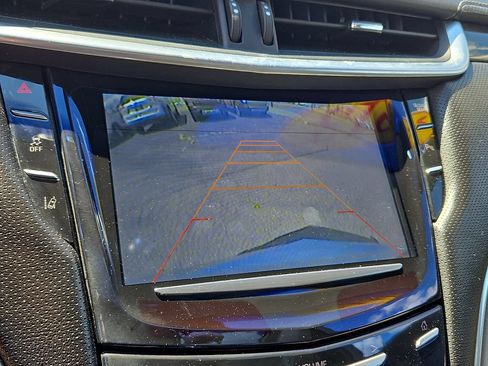 Used 2013 Cadillac XTS Premium FWD image 20