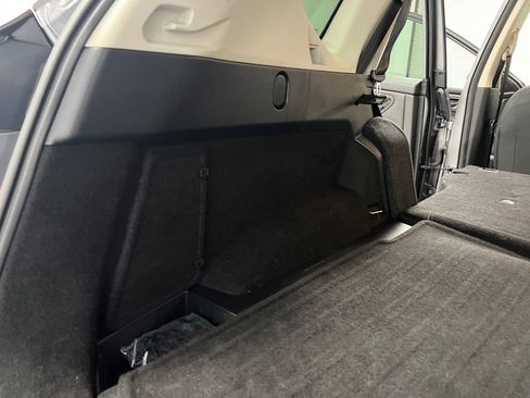 Used 2024 Nissan Rogue S image 30