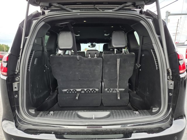 Used 2026 Chrysler Pacifica Select FWD image 39