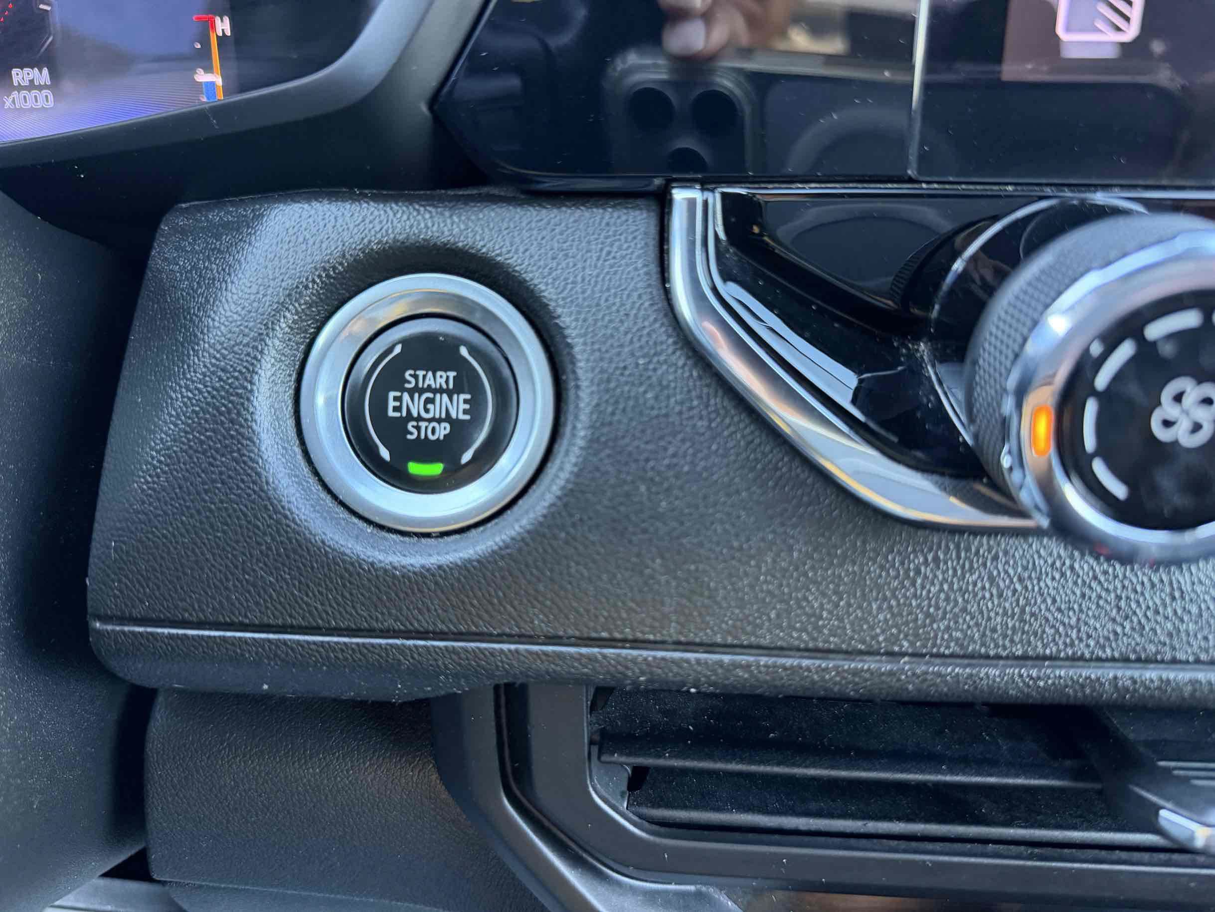 Used 2023 Chevrolet Colorado W/T RWD image 19