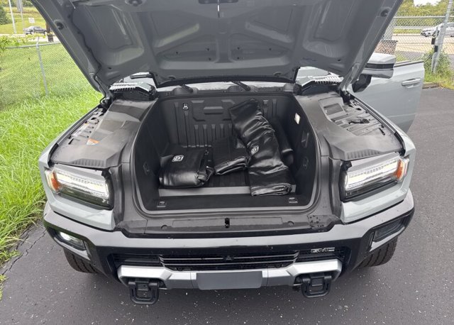 Used 2025 GMC Hummer EV 2X AWD/4WD image 8