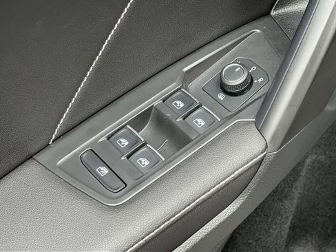 Used 2022 Volkswagen Tiguan SE R-Line AWD/4WD image 20