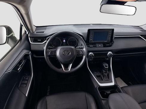 Certified 2020 Toyota RAV4 XLE Premium image 15