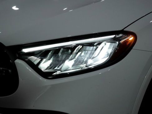 New 2026 Mercedes-Benz GLC 350e 4MATIC image 7