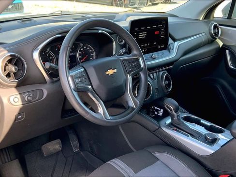 Used 2023 Chevrolet Blazer LT image 17