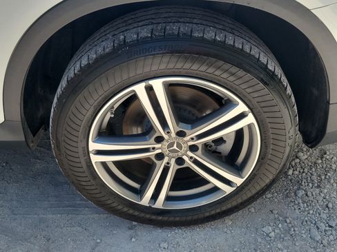 Used 2020 Mercedes-Benz GLC 300 w/ Premium Package image 7