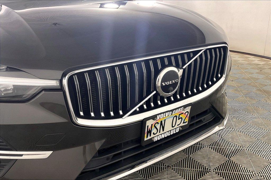 Used 2022 Volvo XC60 B5 Inscription w/ Advanced Package FWD image 30