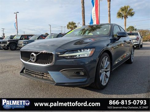 Used 2021 Volvo S60 T5 Momentum w/ Protection Package Premier image 7