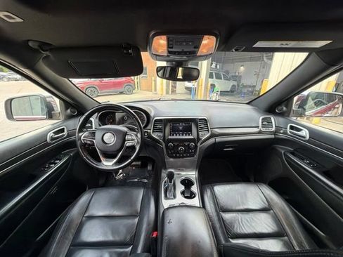 Used 2018 Jeep Grand Cherokee Limited AWD/4WD image 16