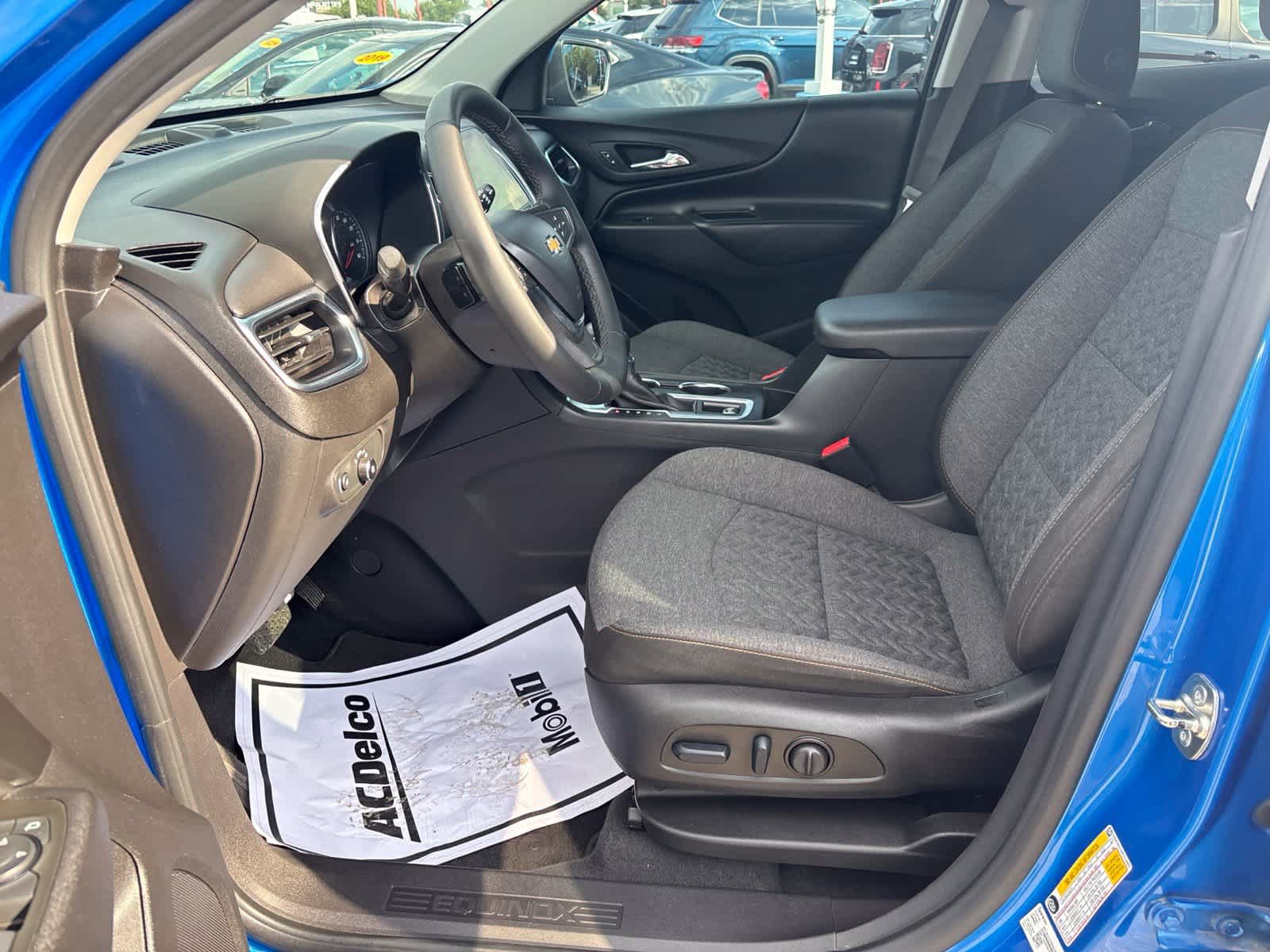 Used 2024 Chevrolet Equinox LT FWD image 10