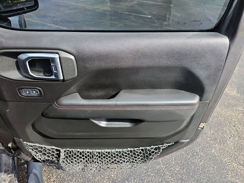 Used 2019 Jeep Wrangler Unlimited Rubicon AWD/4WD image 15