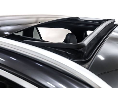 Used 2024 Mercedes-Benz GLC 300 GLC 300 SUV w/ AMG Line image 23