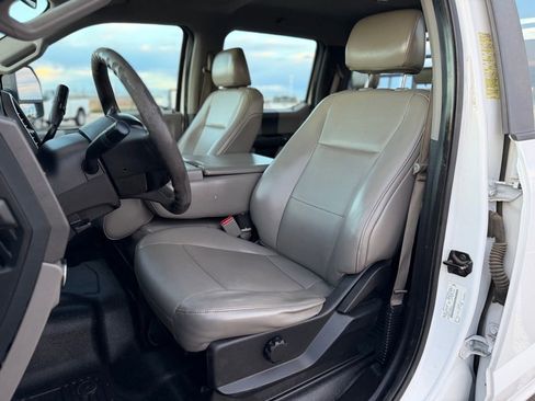 Used 2017 Ford F550 4x4 Crew Cab Super Duty image 26