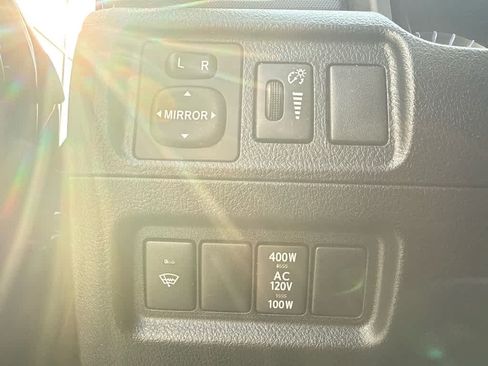 Used 2019 Toyota 4Runner TRD Off-Road AWD/4WD image 14