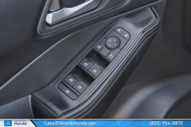 Used 2024 Nissan Rogue SV FWD image 14