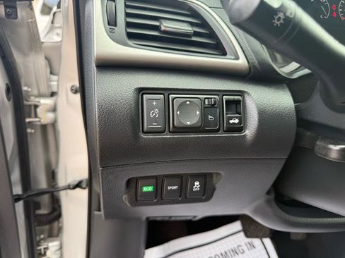 Used 2015 Nissan Sentra SV image 11