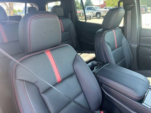 Certified 2026 Chevrolet Traverse RS AWD/4WD image 33