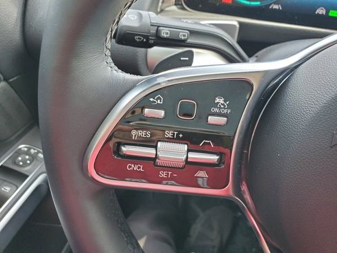 Used 2023 Mercedes-Benz EQB 350 4MATIC SUV image 20