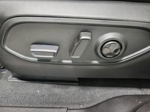 New 2026 Jeep Grand Cherokee Limited AWD/4WD image 10