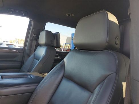 Used 2021 Chevrolet Suburban LT w/ Rear Media and Nav Package image 12