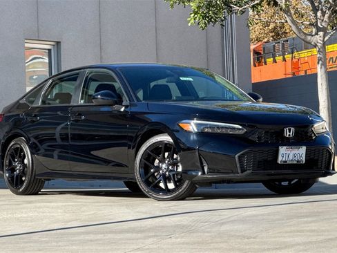 Certified 2025 Honda Civic Sport image 2