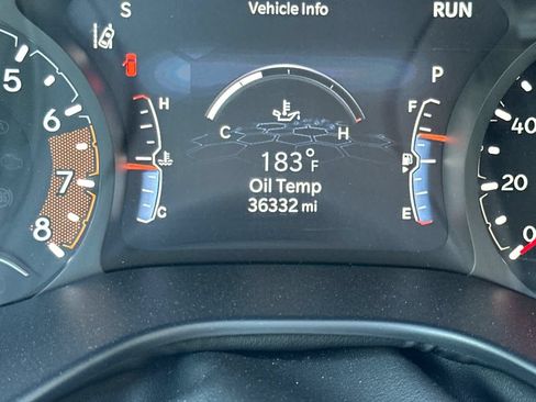 Used 2025 Jeep Compass Limited AWD/4WD image 26