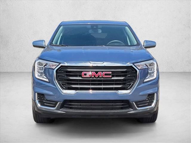 Used 2024 GMC Terrain SLE AWD/4WD image 2