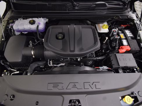 New 2026 RAM 1500 Big Horn AWD/4WD image 13
