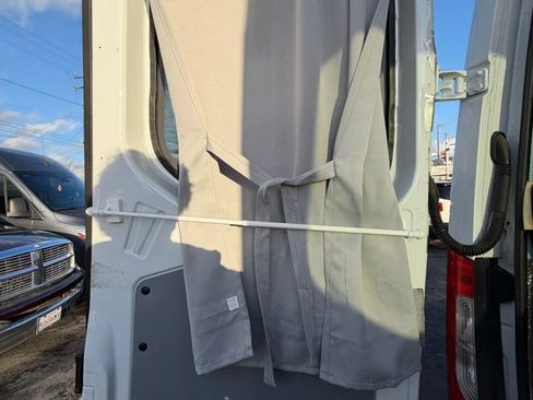 Used 2020 Mercedes-Benz Sprinter 2500 image 13