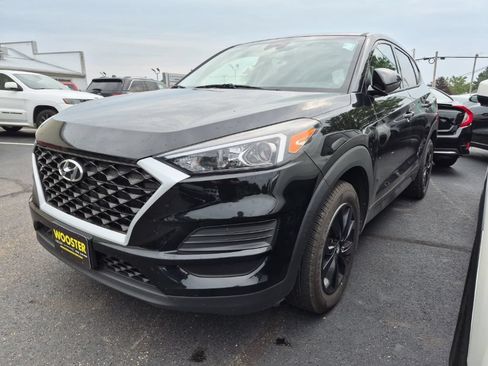 Used 2021 Hyundai Tucson SE FWD image 2