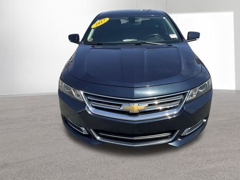 Used 2017 Chevrolet Impala LT w/ Convenience Package FWD image 6