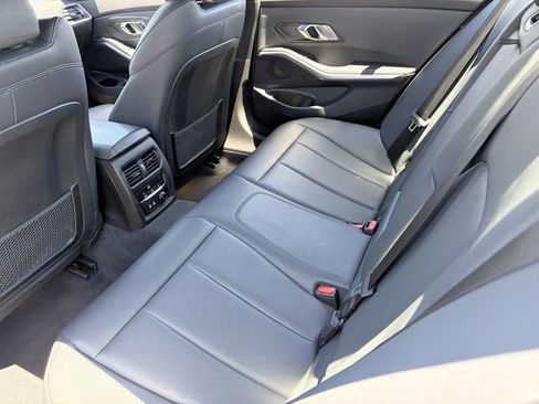 Used 2019 BMW 330i Sedan w/ Convenience Package RWD image 16