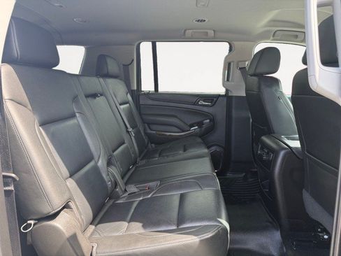 Used 2018 Chevrolet Suburban LT AWD/4WD image 12