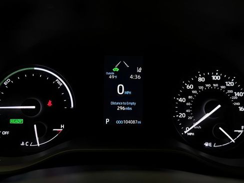 Used 2023 Toyota Sienna XLE image 17