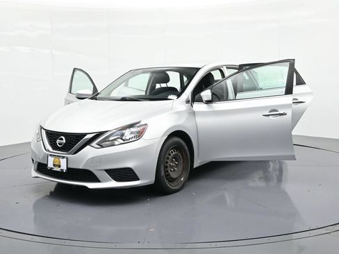 Used 2017 Nissan Sentra SV FWD image 23