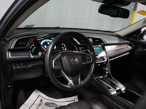 Used 2017 Honda Civic Touring image 11