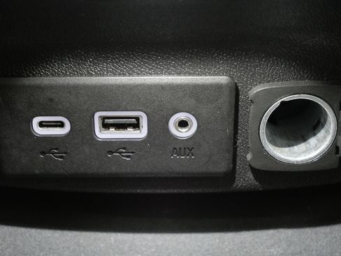 Used 2025 Chevrolet Malibu LT FWD image 21