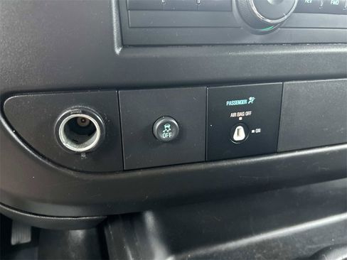 Used 2023 GMC Savana 2500 w/ Driver Convenience Package image 27