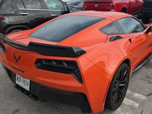 Used 2019 Chevrolet Corvette Z06 RWD image 2