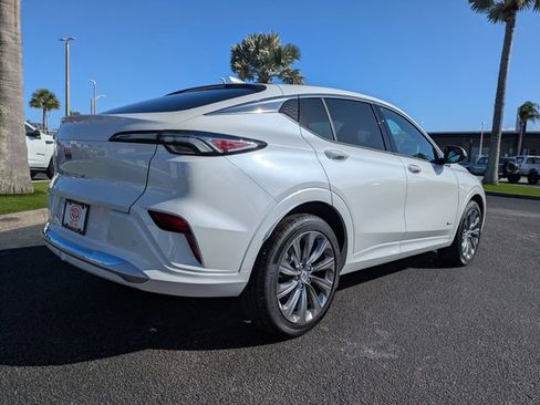 New 2026 Buick Envista Avenir image 4