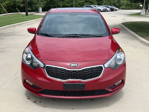 Used 2014 Kia Forte EX w/ Premium Package FWD image 3