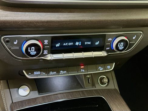 Used 2024 Audi Q5 2.0T Premium Plus image 24