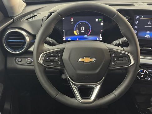 New 2026 Chevrolet Trax LT w/ Driver Confidence Package FWD image 10
