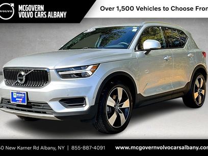 Used 2019 Volvo XC40 T5 Momentum